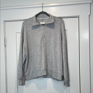 Lou & Grey Light Gray Zip-Up Sweater size XL.